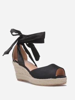 Sale La Modeuse Sandales peep toes compensées à nouer Noir