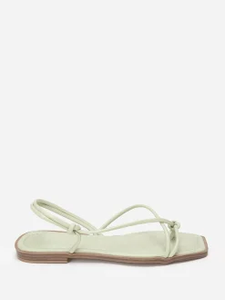 Discount La Modeuse Sandales plates à fines brides nouées Vert