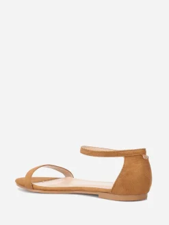 Online La Modeuse Sandales plates en suédine Camel