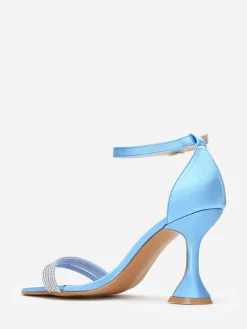 New La Modeuse Sandales satinées à strass et talon bobine Bleu