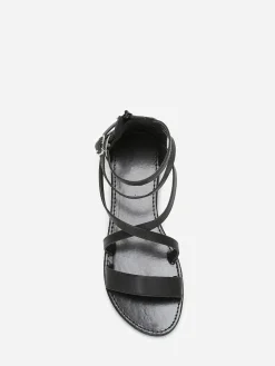 Sale La Modeuse Sandales style spartiates à fines brides Noir