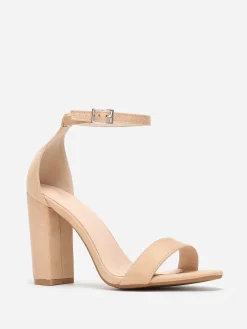 Discount La Modeuse Sandales suédine à talon carré Beige