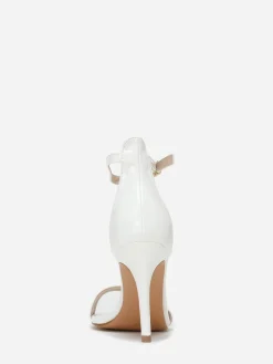 Sale La Modeuse Sandales vernies à bout pointu Blanc