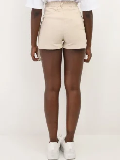 Outlet La Modeuse Short cargo avec sangles à anneaux Beige