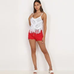Online La Modeuse Short en jeans effiloché Rouge