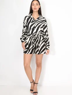 Hot La Modeuse Short texturé à motif zébré Noir