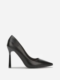 Discount La Modeuse Stilettos pointus à talon verni Noir
