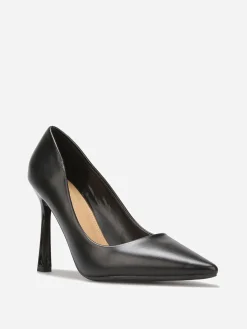 Discount La Modeuse Stilettos pointus à talon verni Noir