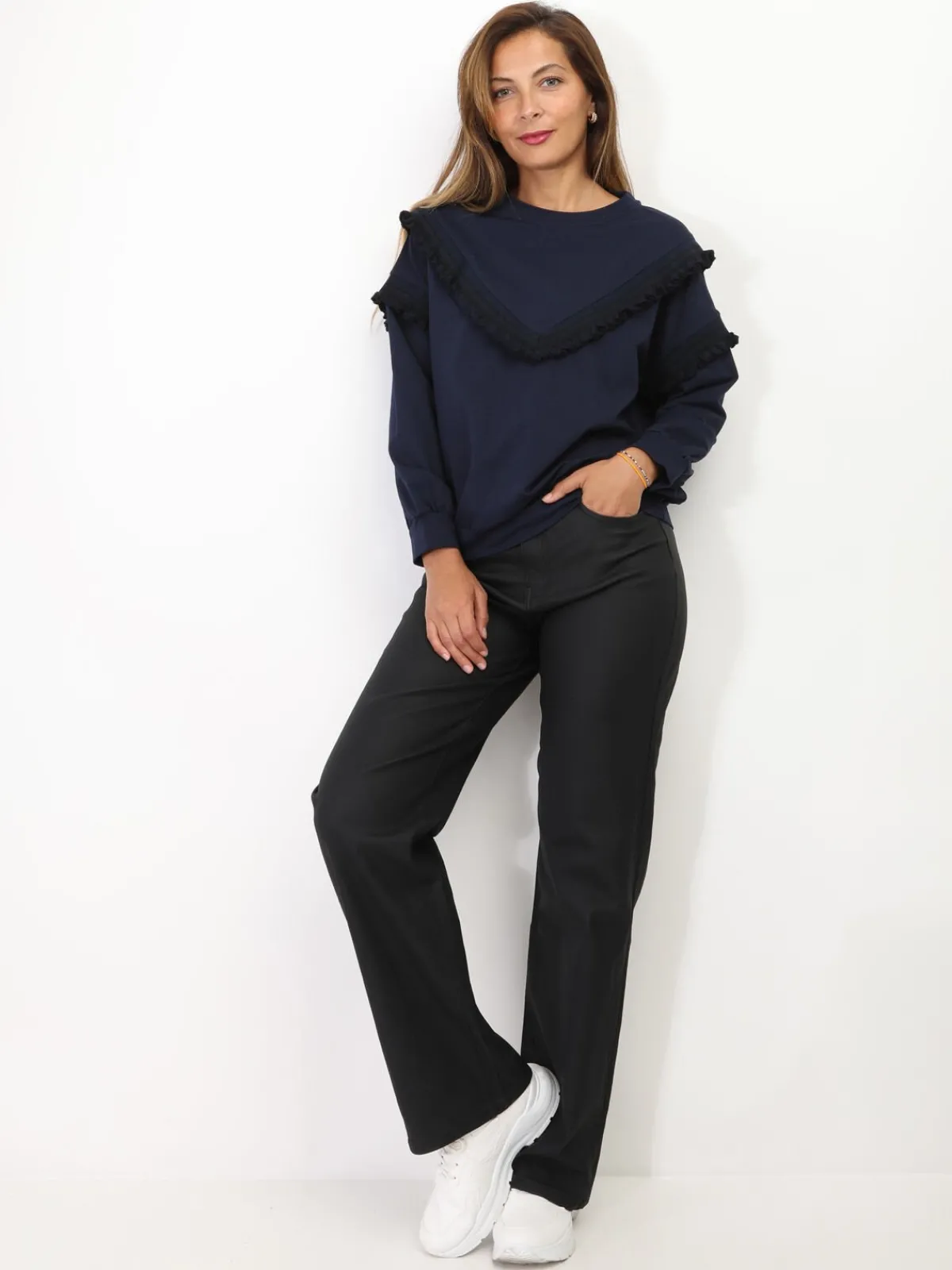 Discount La Modeuse Sweat-shirt à volants contrastants BleuMarine