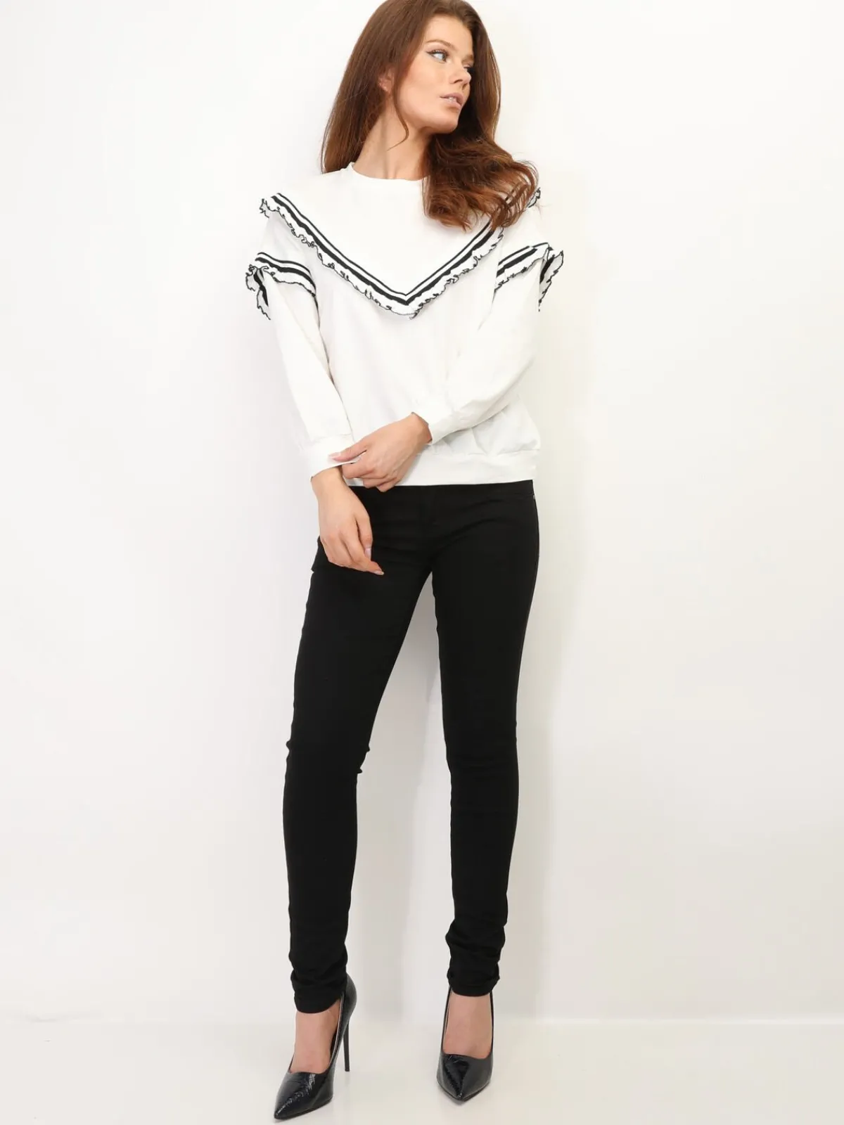 La Modeuse Sweat-shirt à volants contrastants Blanc