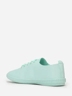 Hot La Modeuse Tennis en simili  avec semelle en relief Vertclair