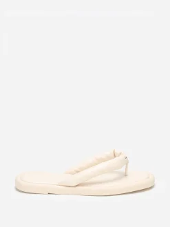 Clearance La Modeuse Tongs à bout carré et bride arrondie Beige