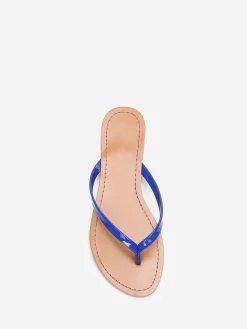 Outlet La Modeuse Tongs à bride vernie Bleu