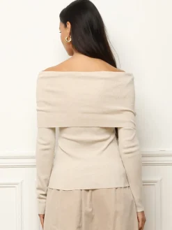 Hot La Modeuse Top à col bardot et manches longues Beige
