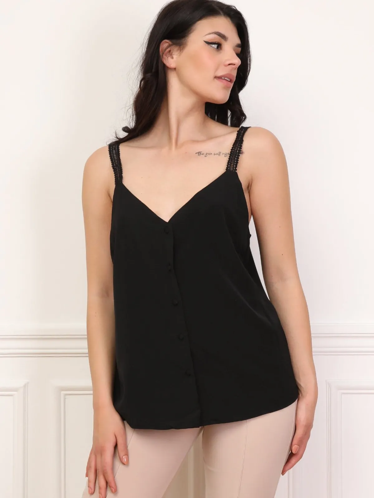 Outlet La Modeuse Top boutonné à bretelles en crochet Noir