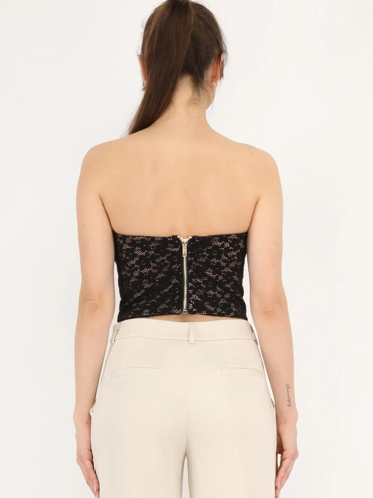 Hot La Modeuse Top bustier en dentelle fleurie Noir