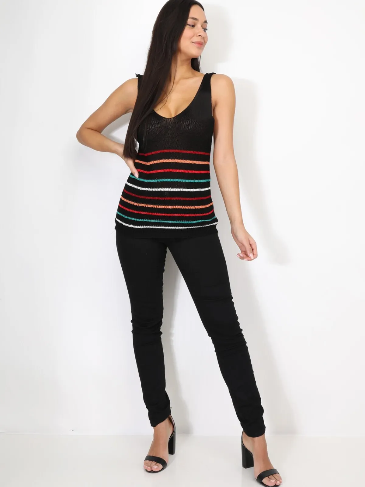 Outlet La Modeuse Top en crochet à rayures colorées Noir