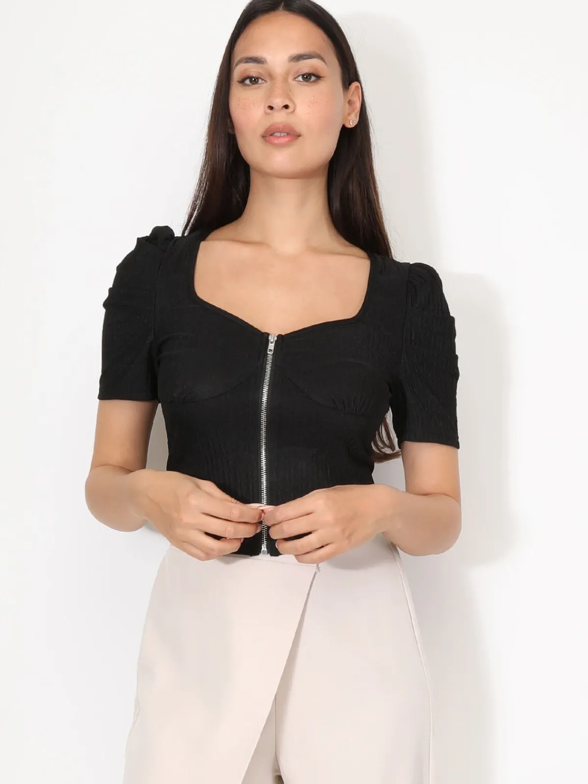 Clearance La Modeuse Top zippé à manches gigot Noir