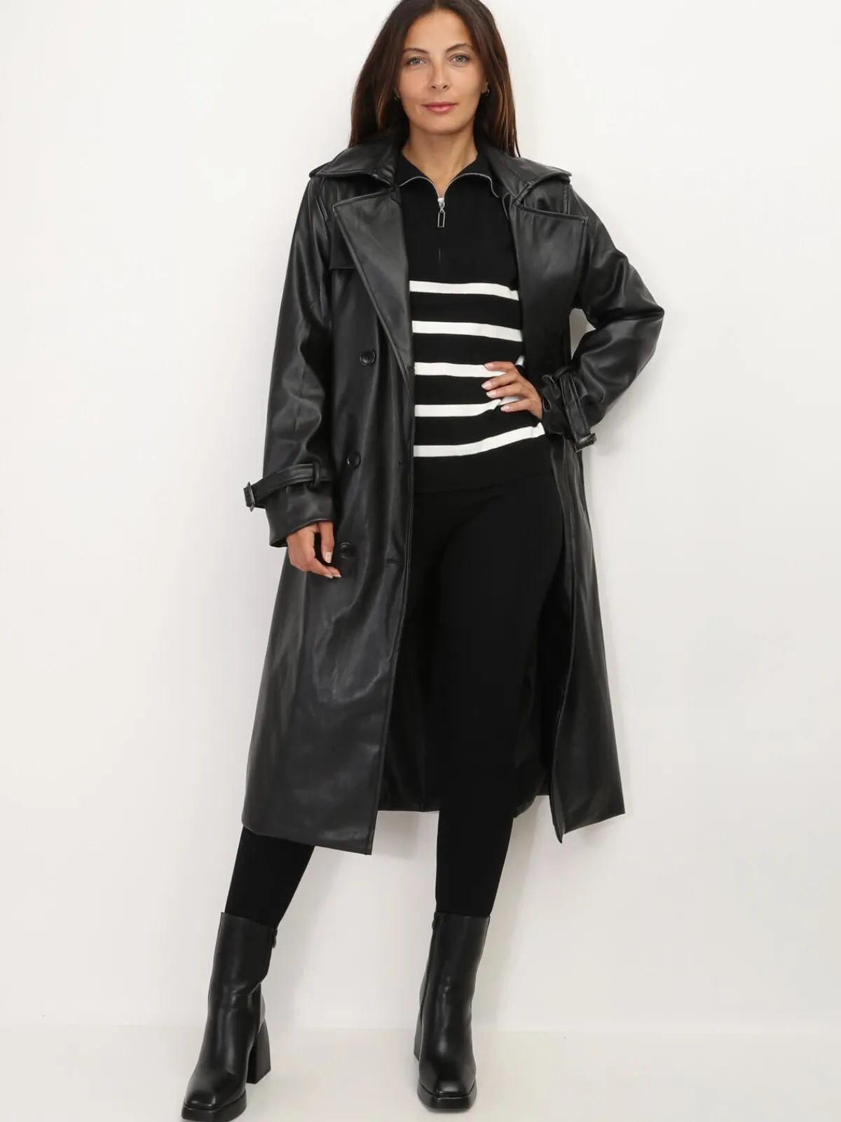 Discount La Modeuse Trench mi-long ceinturé en simili Noir