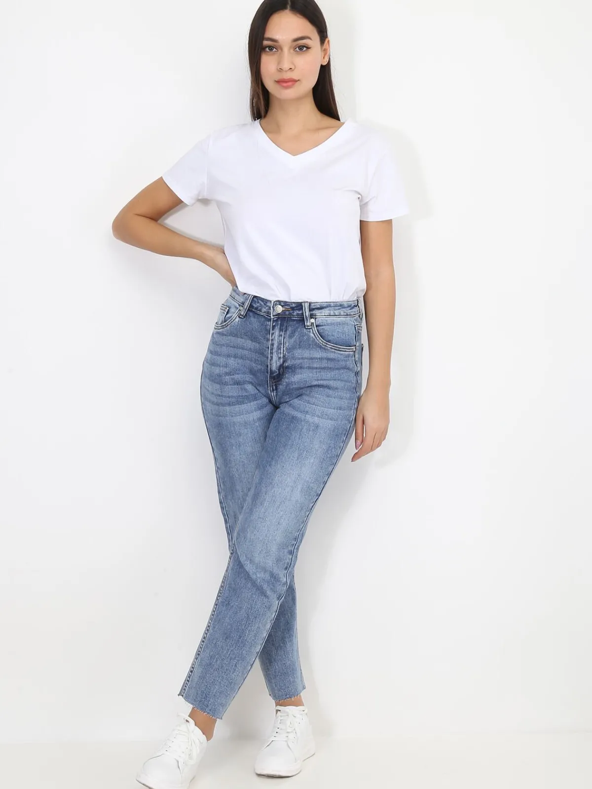 Online La Modeuse T-shirt basique à col V Blanc