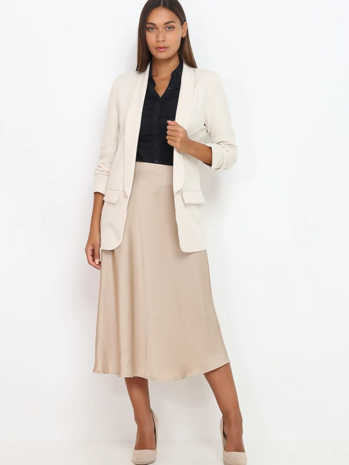 La Modeuse Veste blazer à manches retroussées Beige