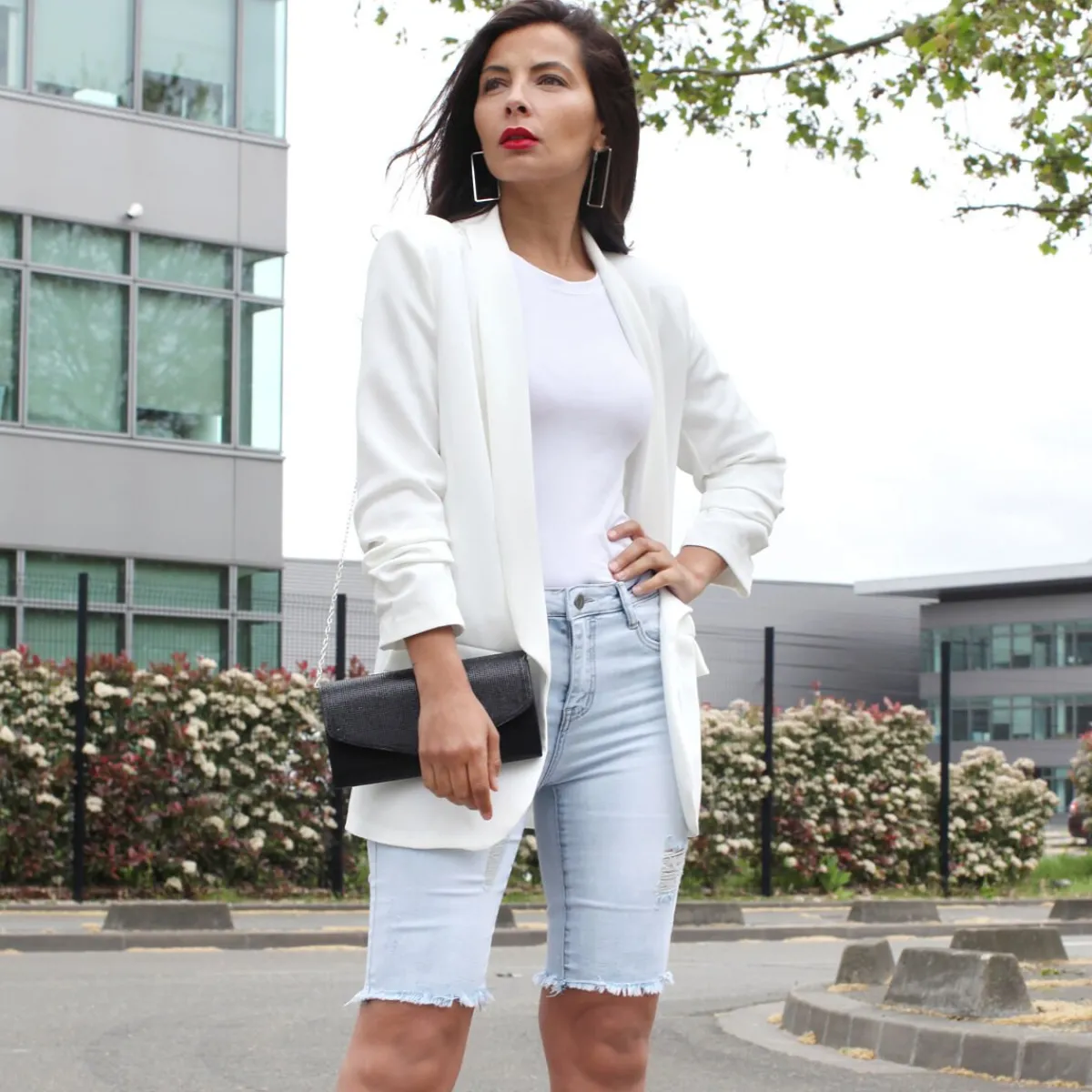 La Modeuse Veste blazer à manches retroussées Blanc
