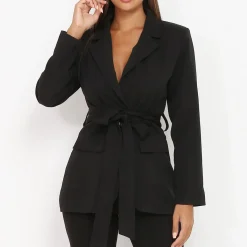 Discount La Modeuse Veste blazer à nouer Noir
