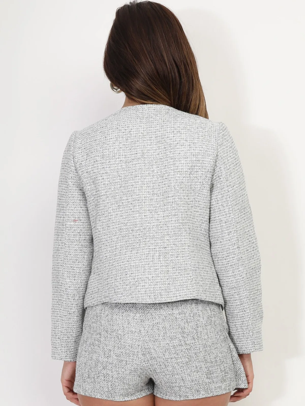 Hot La Modeuse Veste courte en tweed à boutons Grisclair